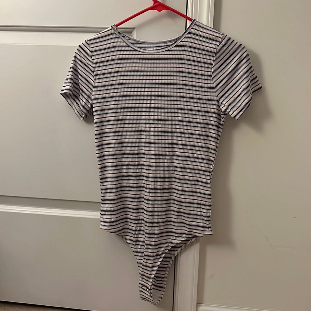 Hollister bodysuit size M